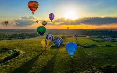 Летающие шары в небе (53 фото) - 53 фото