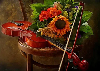 Цветы скрипки и лили на деревянном Стоковое Изображение - изображение  насчитывающей аппаратура, красивейшее: 194626877