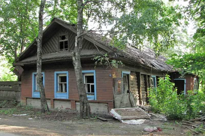 В Череповце рухнула сталинка: старый дом сносит инвестор | 10.11.2023 |  Череповец - БезФормата