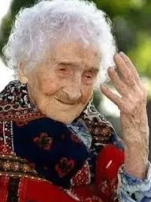 edith's head : Photo | Beautiful old woman, Ageless beauty, Stylish older  women