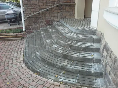 Металлическая лестница на крыльцо купить по цене от 55000 рублей в Москве,  железная сварная лестница из металла для крыльца | «Девять Ступеней»