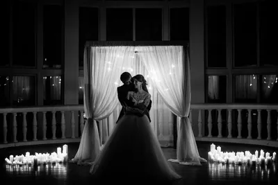 Черно-белая свадьба: оформление и фото