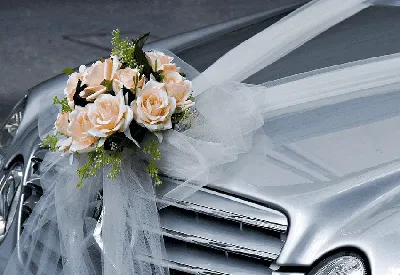 Автомобили Toyota Camry New 2020 - эффектные свадебные машины в белом и  черном цвете в любой район Волгограда. Украшения для свадебных машин в  любом цвете в наличии! Данко-кортеж Волгоград - нас выбирают!