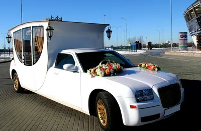 Вариант украшений для свадебного авто №98, украшение авто на свадьбу в  Великом Новгороде