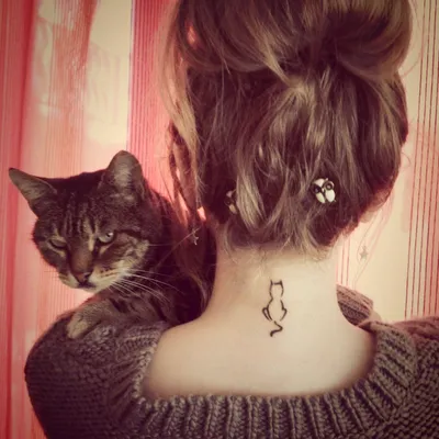 cat tattoo. Кот тату на руку, графика, тату в стиле скетч | Рисунки  татуировок, Эскиз тату, Рисунки