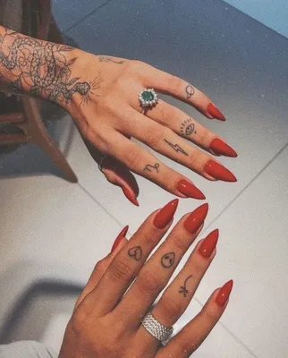 Фото красивые тату на пальцах 12.08.2019 №026 - beautiful finger tattoos -  tatufoto.com - tatufoto.com