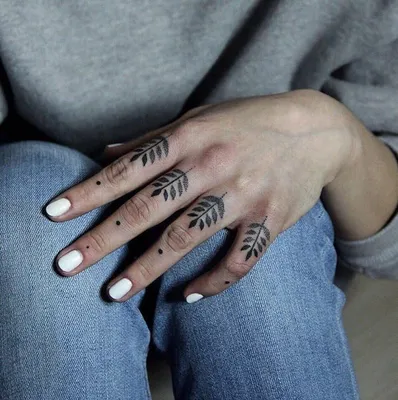 Тату на пальцах женские: идеи и советы - tattopic.ru