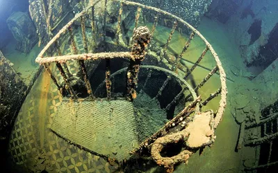 в стиле иммерсивных сред, реальные фотографии Титаника под водой фон  картинки и Фото для бесплатной загрузки