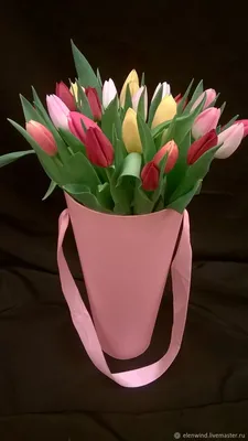 31 белый тюльпан в шляпной коробке - заказать в интернет-магазине «La  Bouquet»