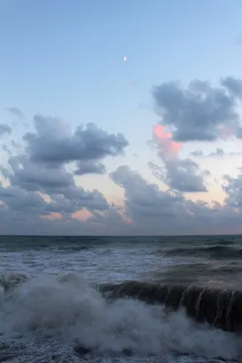 Море и пляж в вечернем вида на море и вечером Стоковое Фото - изображение  насчитывающей побережье, вечер: 193301172