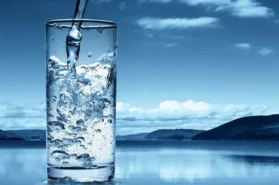 В чём польза и вред газированной воды | Преимущества и недостатки воды с  газами