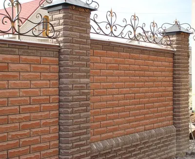 Забор из кирпича в Толочине, выгодные цены с установкой