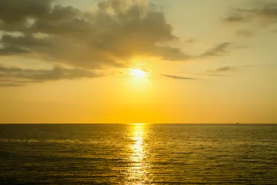 Закат на Карибском море | Пикабу