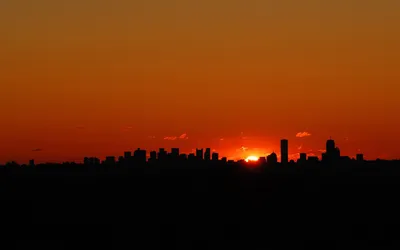 Вид с крыши на горизонт города на закате, красочная фотография,  фотореалистичный кинематографический 8k | Премиум Фото