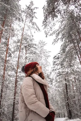 Фото зимой в лесу девушек фото