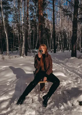 Девушка в лесу | Зимняя фотография, Снежная фотография, Зимняя семейная  фотография