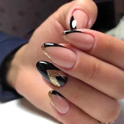 френч маникюр, чёрный френч, лунки | Nails, Nail art, Beauty