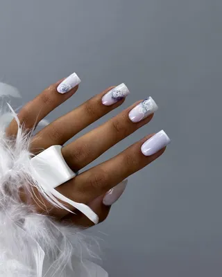 Френч» – вид дизайна ногтей - Студия красоты \"NailsProfi\"
