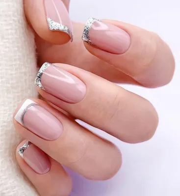 Новогодний френч 2021 - топовые фото-новинки красивого маникюра! | Manicura  de uñas, Manicura, Manicura para uñas cortas