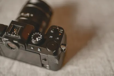 Зеркалка или беззеркалка: Nikon vs FujiFilm