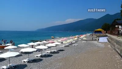 Gagra Abhazia - Beach market, attack on turist - YouTube