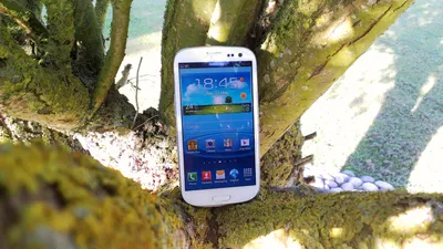 Up close and personal with the Samsung Galaxy S3 (pictures) - CNET
