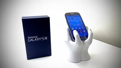 Samsung Galaxy S3 apps on the front of an Android phone Stock Photo - Alamy