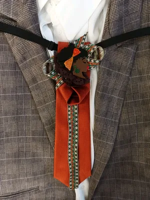 Новый фирменный школьный галстук для девочек: 500 тг. - Товары для  школьников Алматы на Olx