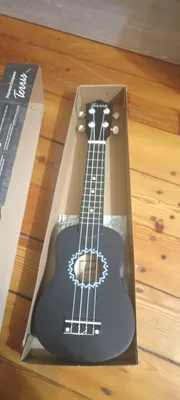 M.FERNANDEZ MFT-239 - Укулеле тенор (гавайская гитара) 4 струны, верхняя  дека – махагон купить в магазине для музыкантов Рок-н-Ролл