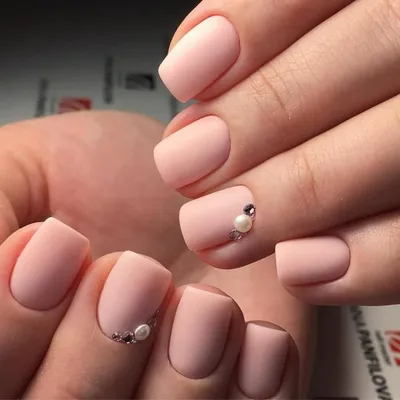 Короткие ногти 2020: дизайн гель-лаком | Manicure, Short nail designs, Gel  nails