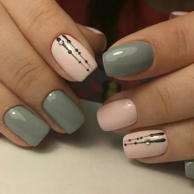 Короткие ногти — это практично, а в сочетании с розовым гель-лаком ещё и  изящно😍😍😍 записаться на красивый маникюр можно по номеру телефона… |  Instagram