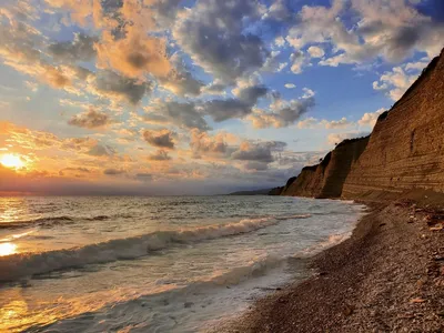 Где самое чистое море в Геленджике? Полный список лучших пляжей для отдыха  | Командор