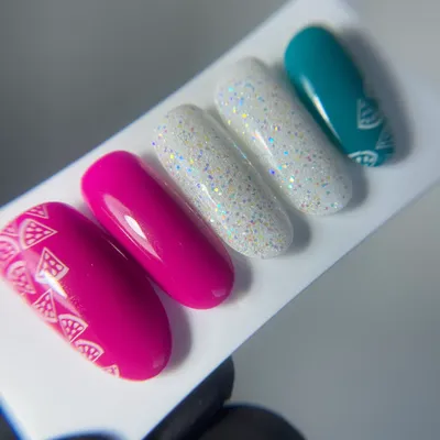 Гель лак: модный дизайн ногтей 2015. Маникюр с негативным пространством -  YouTube
