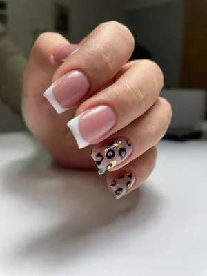 Классический френч | Nail art manicure, Simple nails, Pretty nail polish  colors