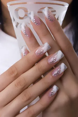 15 Professional Nail Ideas That Are Still Cute, According to Hiring Managers