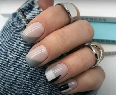 Наталья Селивёрстова nails - Самый стильный вариант маникюра - минимализм +  нюд + геометрия 😍 По-моему вышло идеально 👌 ❤️ ⠀ Выполнено✔️: ⠀ ✳️  Комбинированный маникюр ⠀ ✳️ Выравнивание и укрепление ногтевой