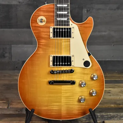 Gibson Les Paul Classic Electric Guitar - Honeyburst | Sweetwater