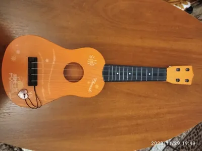 WIKI UK40C - гитара Укулеле, концертная, красное дерево цвет натурал.  купить в Санкт-Петербурге, цена 9 588 ₽ в интернет-магазине Music-Hummer