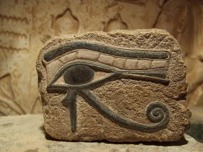 Глаз Гора: почему американцы сделали древнеегипетский знак своим символом |  Кириллица | Дзен