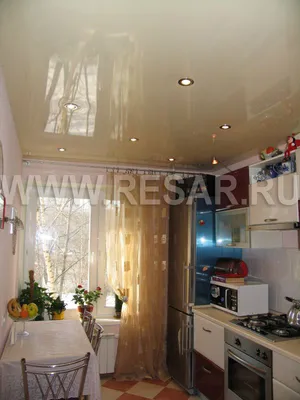 Белый матовый натяжной потолок для кухни с подсветкой НП-973 - цена от 800  руб./м2