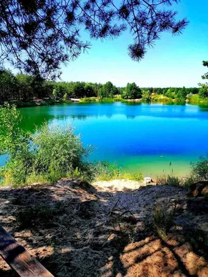 File:Blue lake (Голубое озеро), Kyiv, Ukraine.jpg - Wikimedia Commons