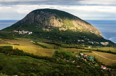 Гора Аю-Даг в Крыму