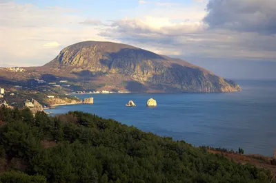 Гора Аю-Даг в Крыму