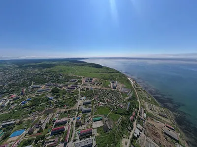 Файл:Корсаков. Обелиск советским морякам, погибшим в августе 1945 г. в боях  за освобождение г. Корсакова от японских империалистов.jpg — Википедия