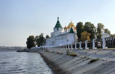 Мэр Углича попросила Путина включить город в список \"Золотого кольца России\"  - ТАСС