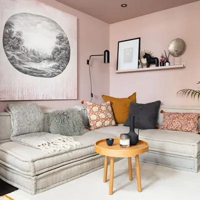 Квартира в серо-розовых тонах