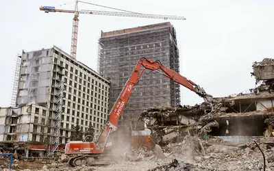Для строительства штаб-квартиры Яндекса начали сносить гостиницу «Корстон»