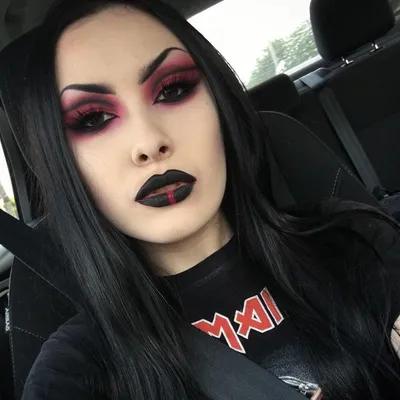 Denise Draven | Goth eye makeup, Punk makeup, Emo makeup
