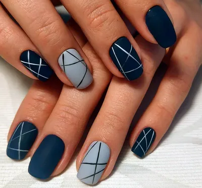 Модный маникюр с графическими рисунками 2020 | Stylish nails, Stylish nails  art, Acrylic nails coffin short