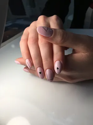 Маникюр графика #nails #nails2018 #весна2018 | Нейл-арт, Маникюр,  Дизайнерские ногти